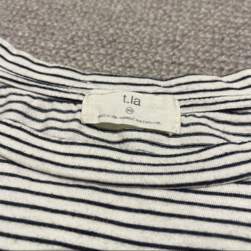 Anthropologie Flutter-Sleeved Tee Dress in Blue Motif (XS) - Picture 6 of 7